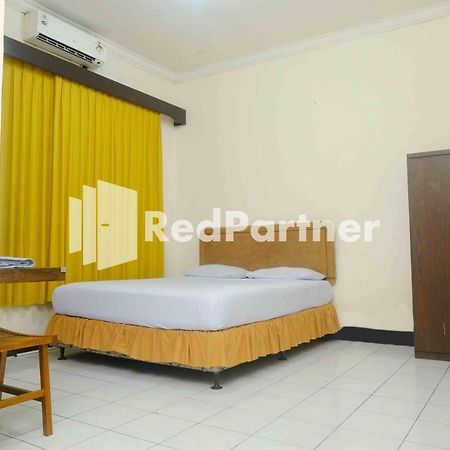 Hotel Transit 1 Makassar Redpartner Exterior foto