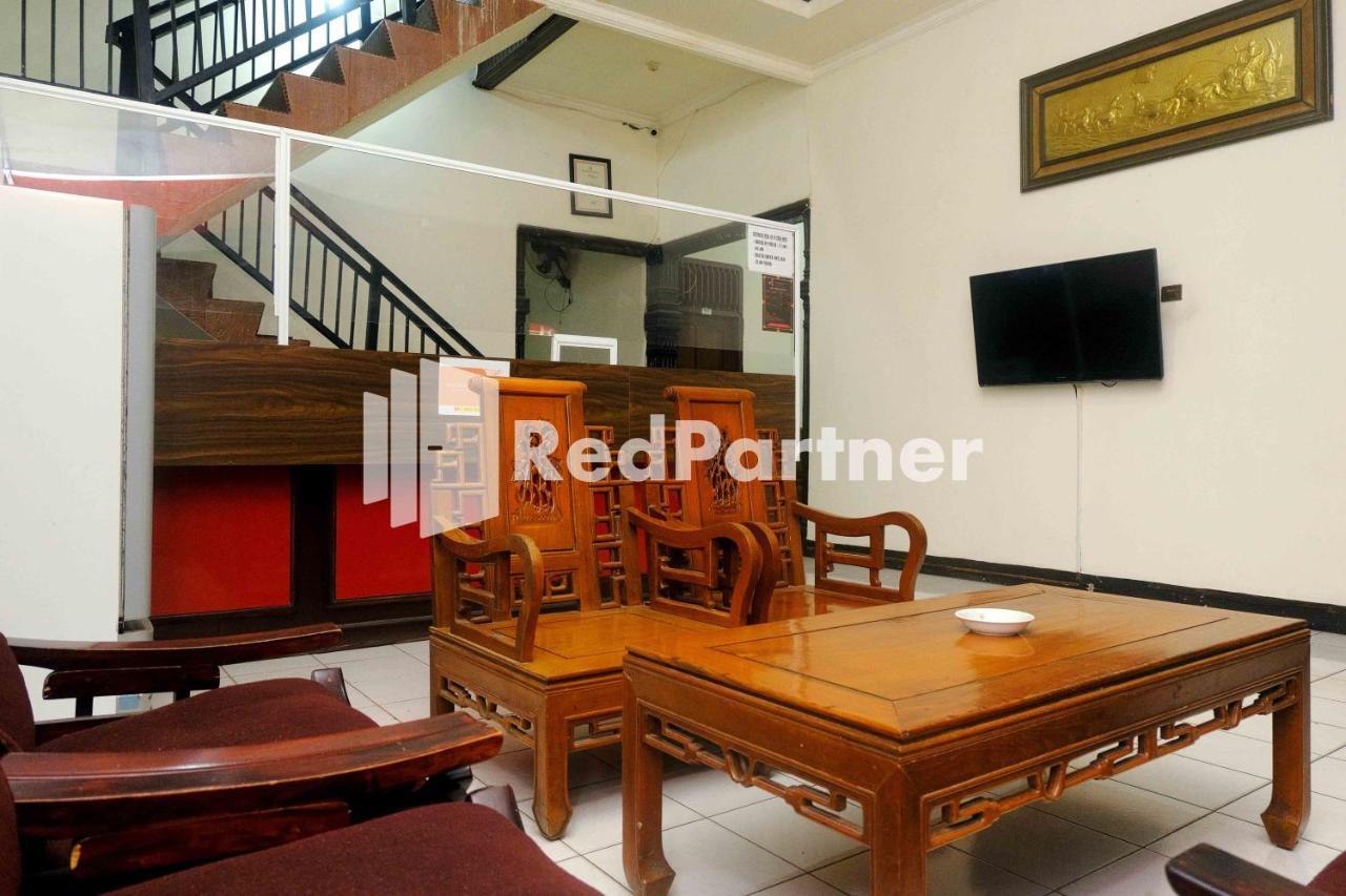 Hotel Transit 1 Makassar Redpartner Exterior foto