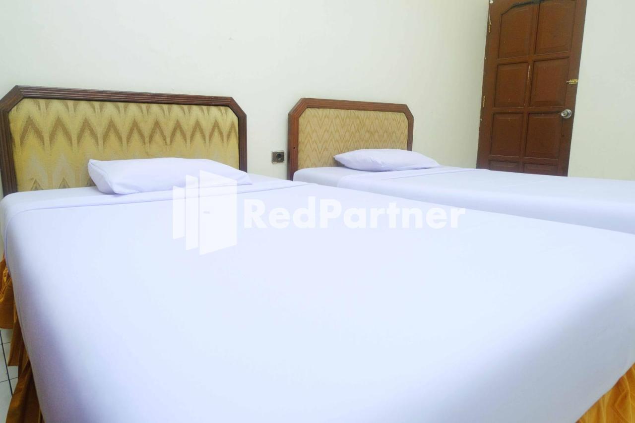 Hotel Transit 1 Makassar Redpartner Exterior foto