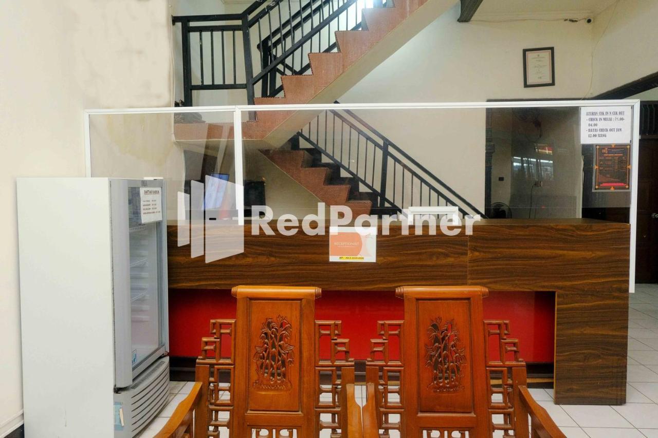 Hotel Transit 1 Makassar Redpartner Exterior foto