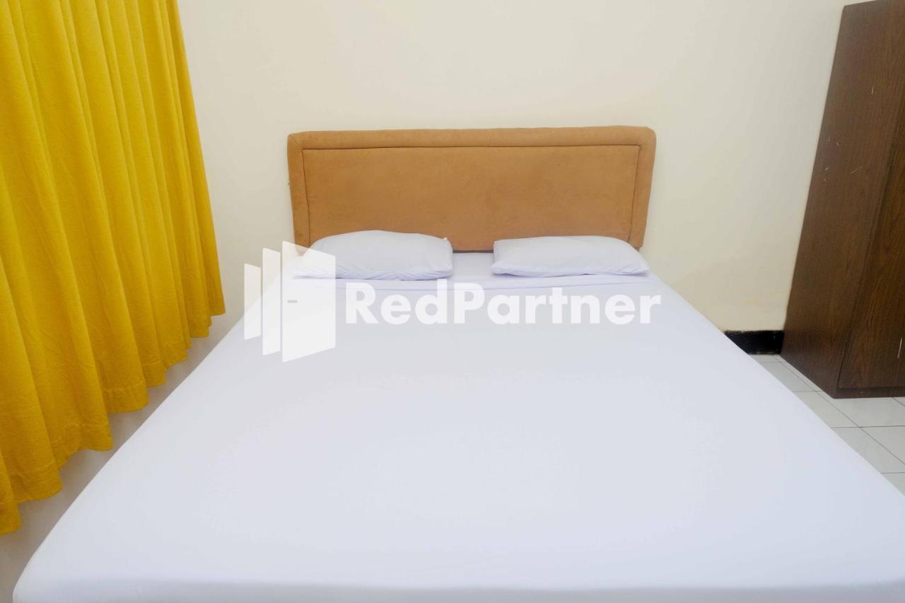 Hotel Transit 1 Makassar Redpartner Exterior foto