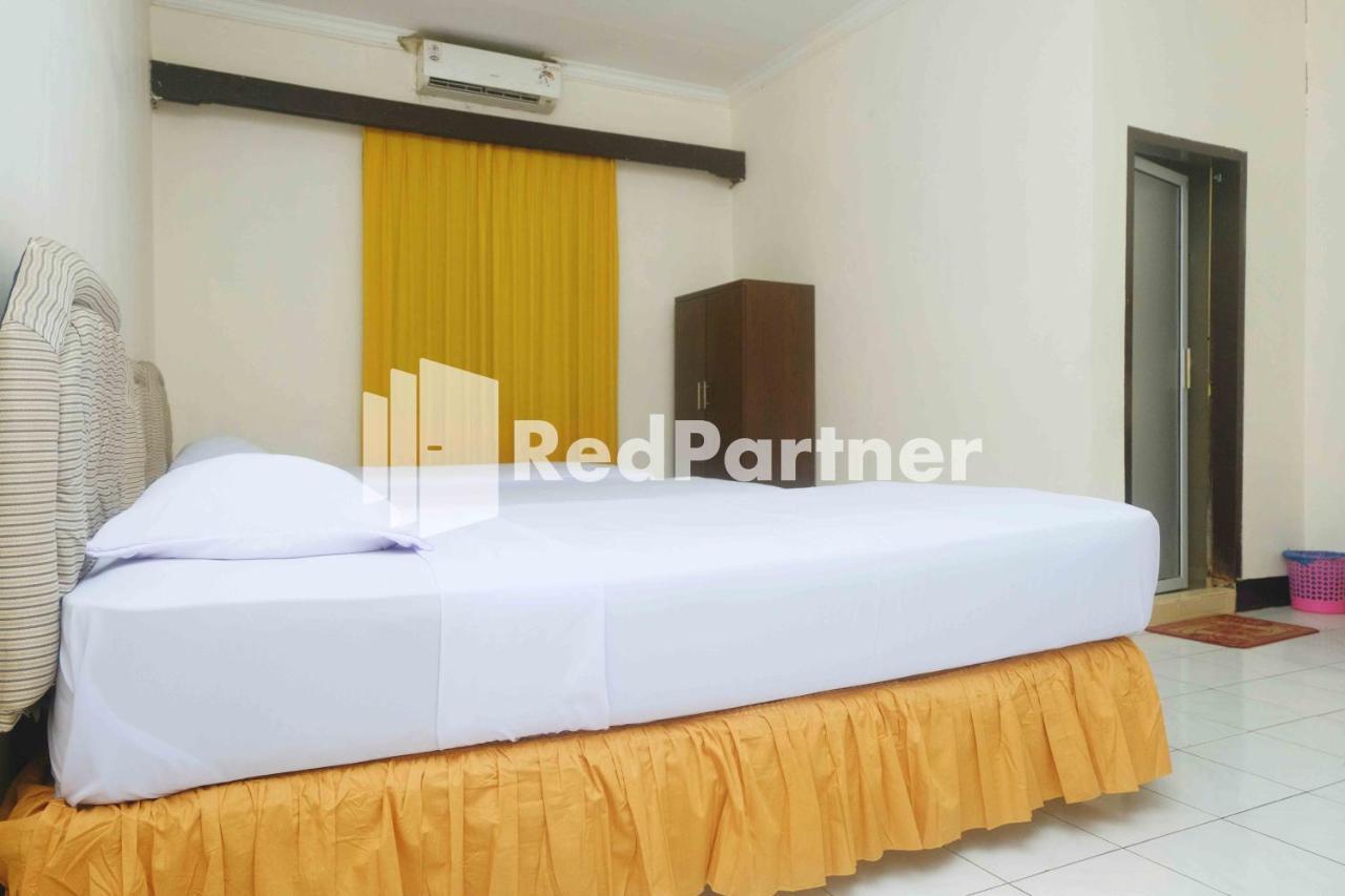 Hotel Transit 1 Makassar Redpartner Exterior foto